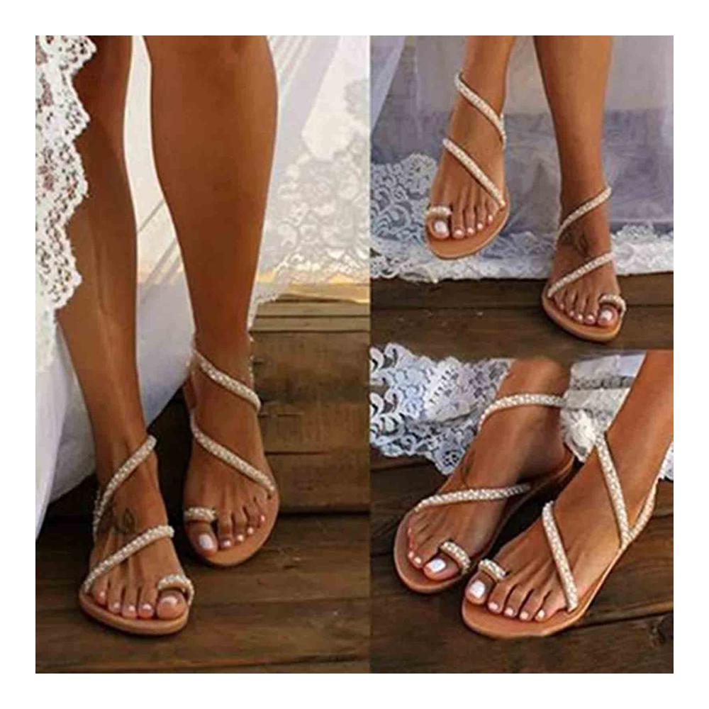 Entdecke den sommerlichen Charme Damen Sandalen in Weiß mit Riemen Strass und Vintage-Stil. Perfekt für Strandspaziergänge oder Freizeit Größe 40