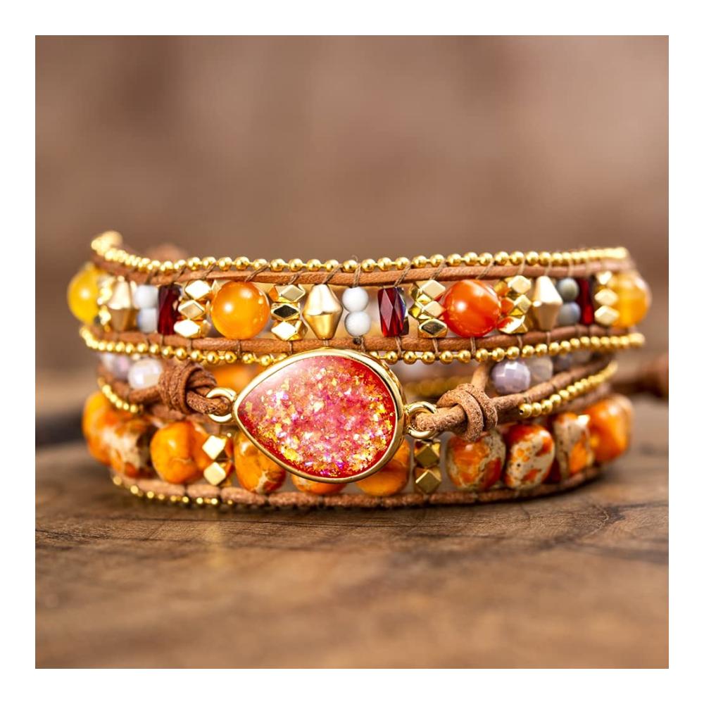 Entdecken Sie die Magie von Boho-Armbändern! Opal-Wassertropfen heiße Liebe Lederperlen Ketten und imperiale Steine. Ein Muss für Ihren stilvollen Look