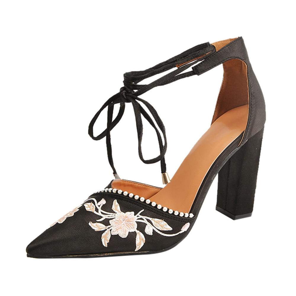 Verzaubern Sie mit Eleganz Damen Hochzeitsschuhe zarte Pumps in Schwarz 40 EU geschlossener Zehenbereich Satin-Finish und niedriger Absatz. Erheben Sie Ihren Stil