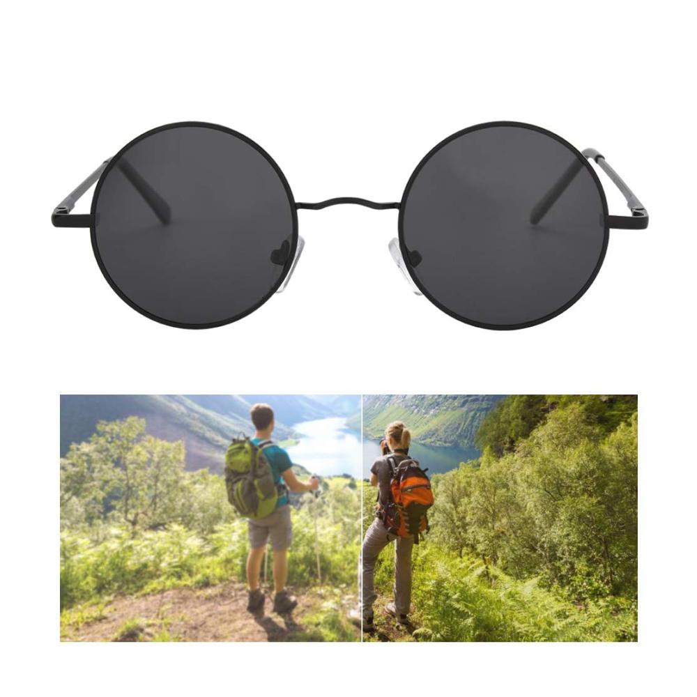 Entdecke den zeitlosen Stil Polarisierte Sonnenbrille aus Metall für Vintage-Chic und UV-Schutz. Perfekter runder Rahmen inklusive Sonnenbrillen-Reißverschlussbox