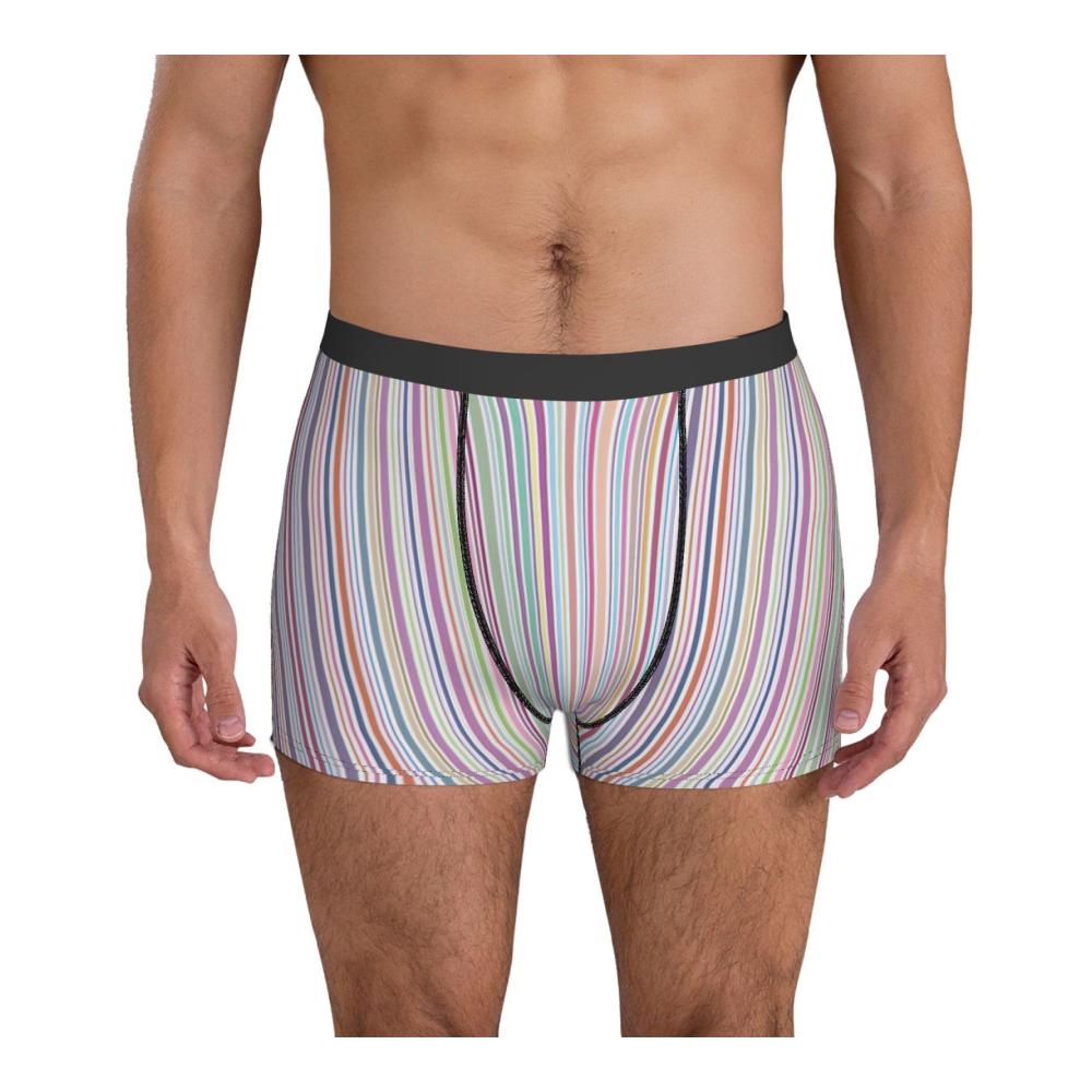 Erleben Sie maximalen Komfort mit unseren Herren-Boxershorts im Leopardenmuster-Druck. Der bedeckte Bund und feuchtigkeitsableitende Stretch-Stoff machen sie unwiderstehlich