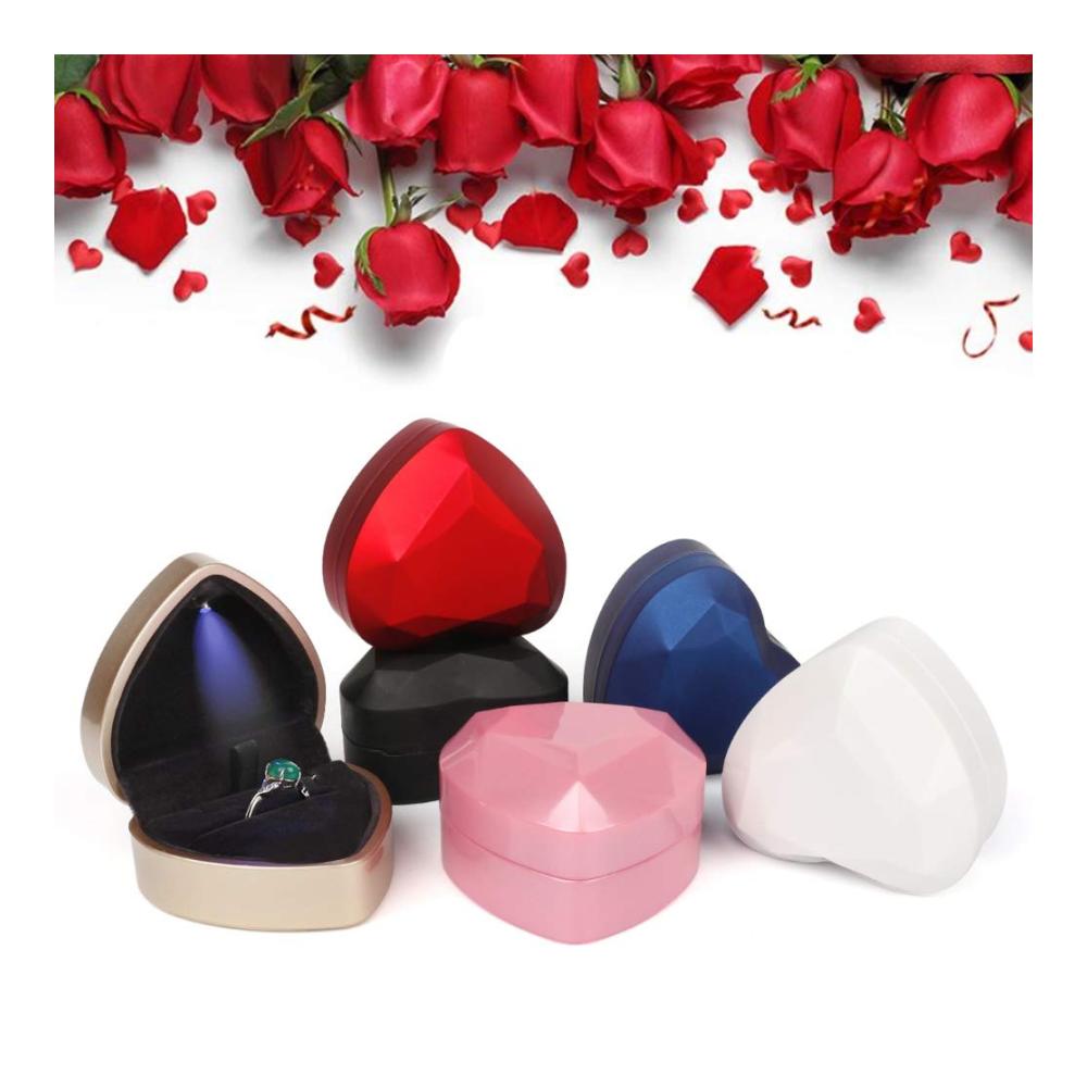 Organisieren Sie Ihren Schmuck stilvoll! Leuchtende Ringbox & Schmuckschatulle Herzform mit LED-Licht inkl. Ringbeutel - Perfektes Geburtstagsgeschenk in Rosa