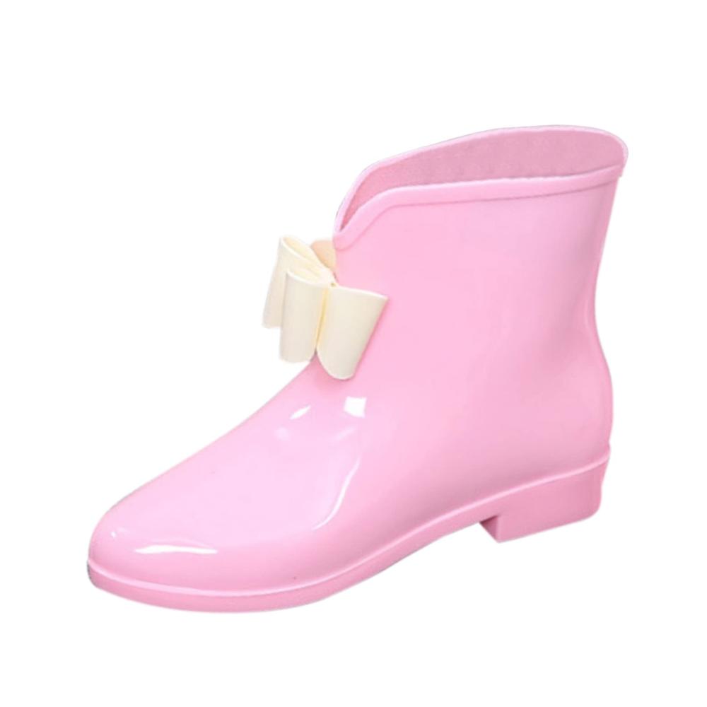 Entdecken Sie Komfort und Stil mit Aqua Schuhen Damen Regenstiefel Schleifenknoten niedrige Röhre Überschuhe und mehr. Perfekt für jeden Anlass egal ob Regen oder Sonnenschein