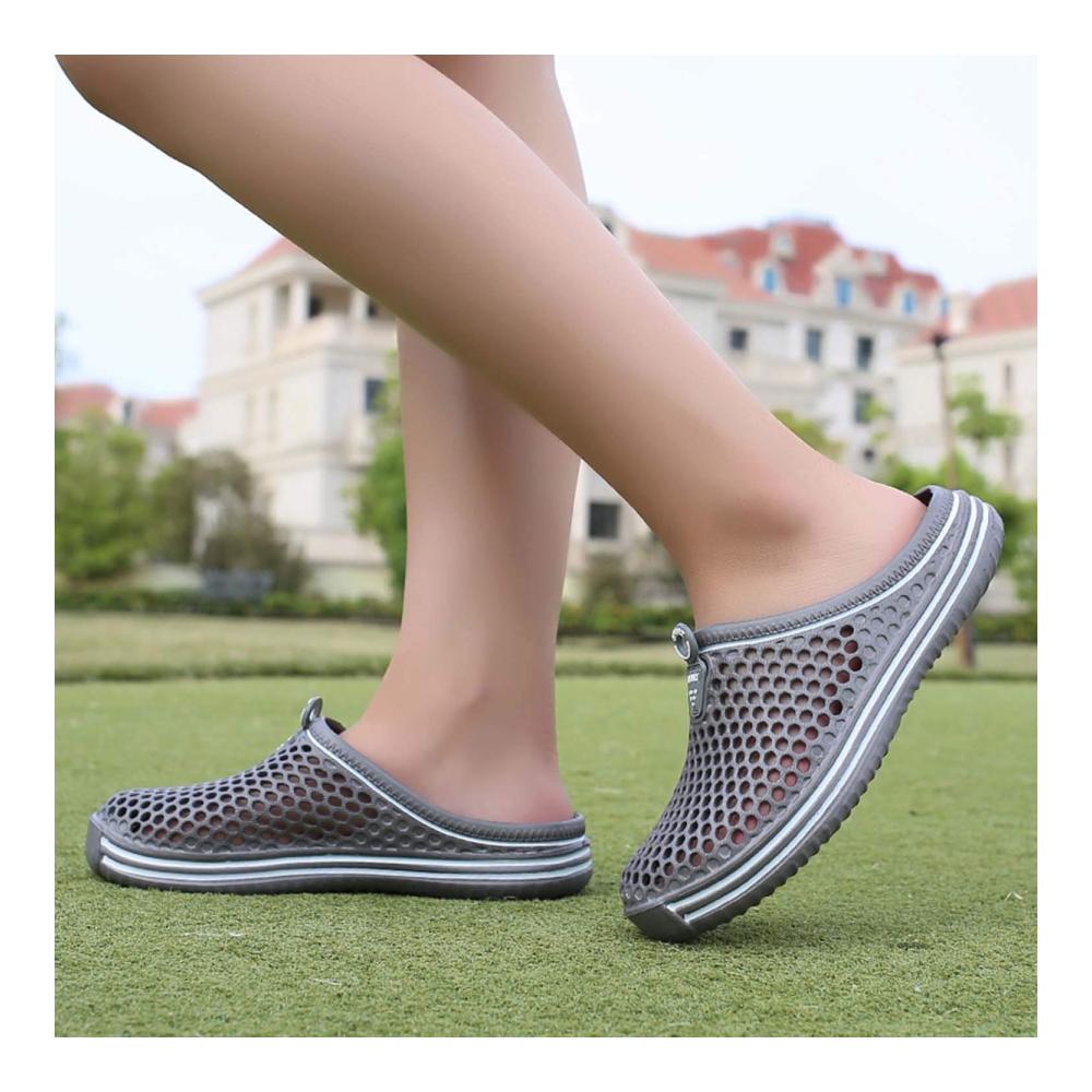 Ultimativer Sommerkomfort mit geschlossenen Unisex-Clogs! Atmungsaktiv und stylisch für Strand Garten und mehr. Ideal für Männer und Frauen. Größe 36 EU Reingrau