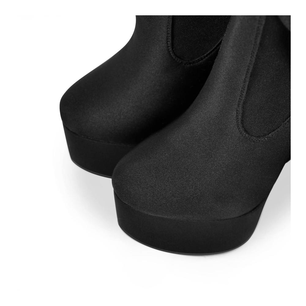 Elegante Damen Stiefel Plateau Stiletto Boots für Fashionistas mit Stilbewusstsein. Jetzt mit hohem Schaft und trendigen High Heels. Perfekt für stilvolle Auftritte