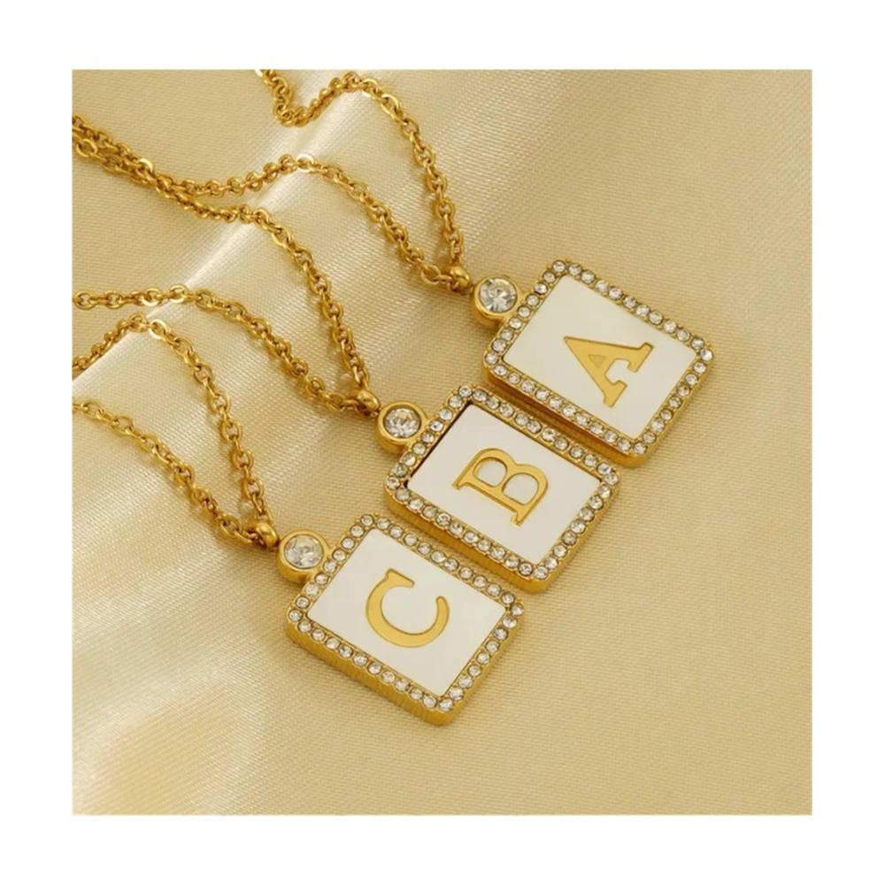 Charmantes Set Personalisierte Initialen-Halskette mit Beads & Zirkonia-Anhänger | Vergoldeter Edelstahl | Quadratische Mädchen-Halskette | Exquisiter Schmuck für besondere Anlässe