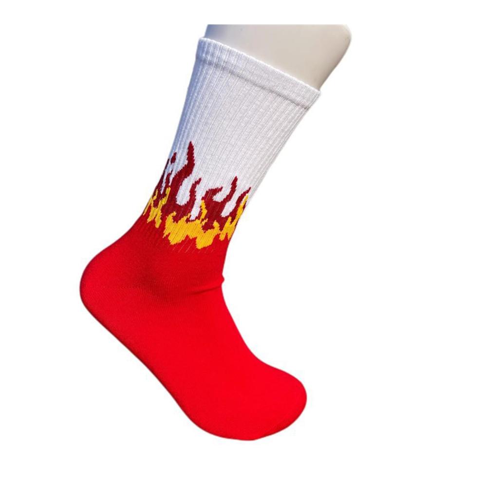 Erleben Sie höchsten Komfort mit unseren Männer Flamme Socken - Dicke bunte und weiche Knöchelsocken für den perfekten Feuerstil. Holen Sie sich jetzt 3 Paare