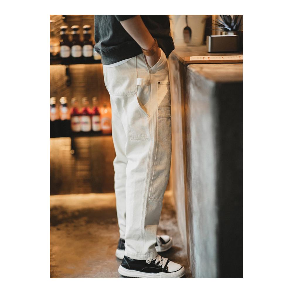 Entdecke den ultimativen Style Vielseitige Jeanshosen für Herren mit geradem Bein und praktischen Taschen. Perfekt für jeden Anlass